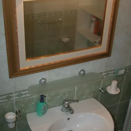 La Dimora Del Brigante Bed & Breakfast Rionero in Vulture